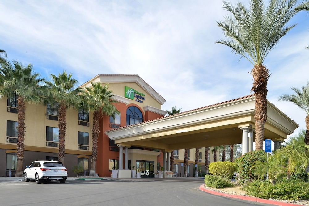 hampton inn and suites cathedral city