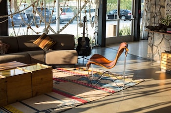 ace hotel and swim club