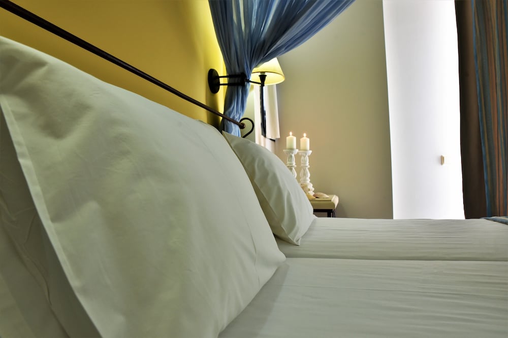 golden bay aparthotel