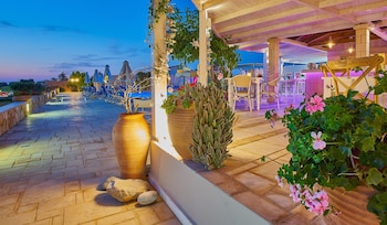 golden bay aparthotel