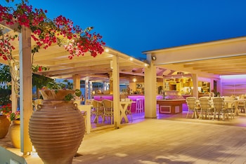 golden bay aparthotel