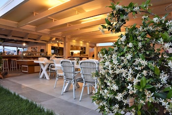 golden bay aparthotel