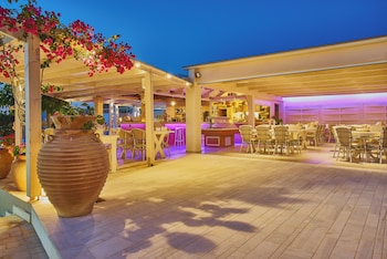 golden bay aparthotel