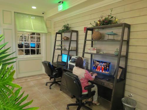 coral beach resort and suites