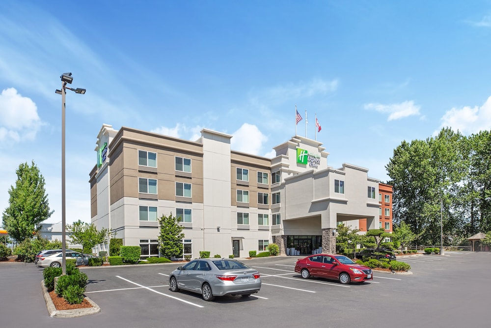 holiday inn express and suites tacoma by ihg