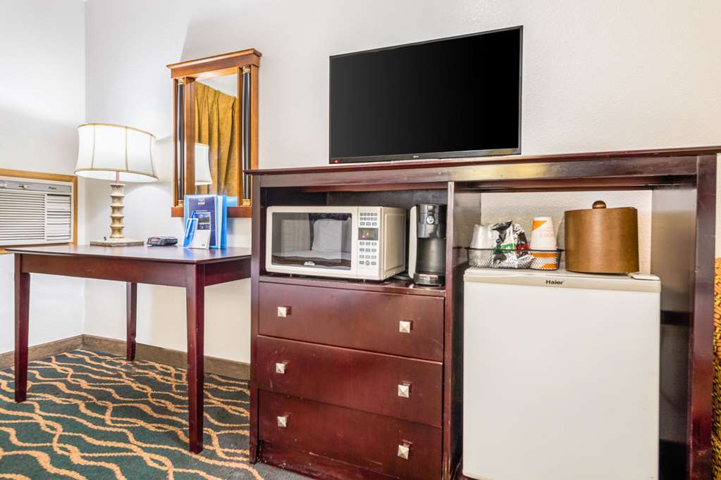 rodeway inn enumclaw mount rainier crystal mountain area