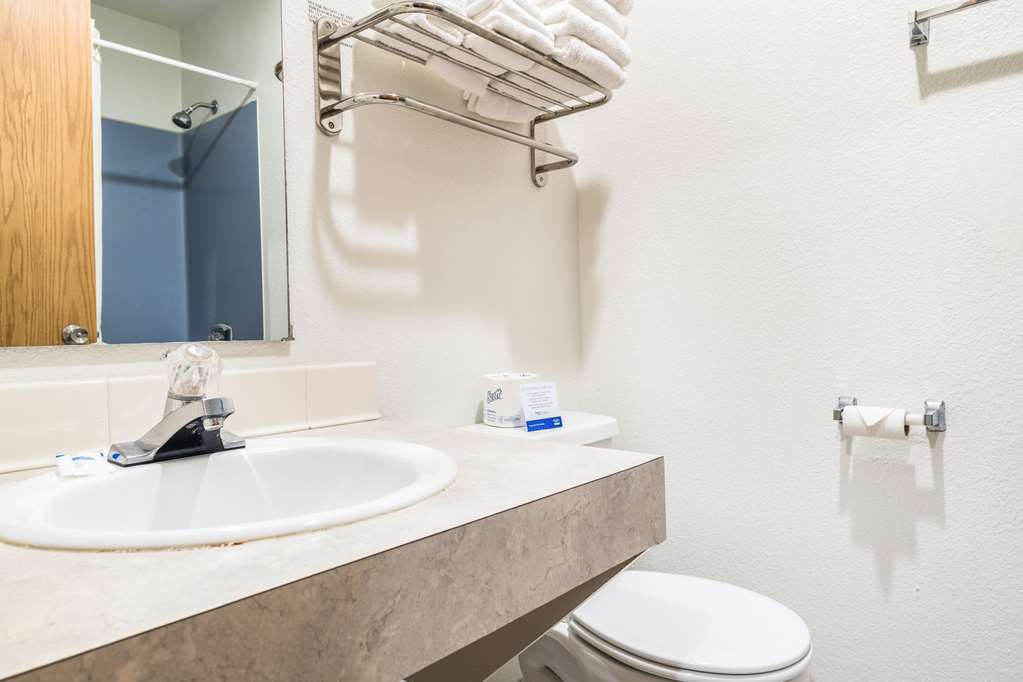 rodeway inn enumclaw mount rainier crystal mountain area