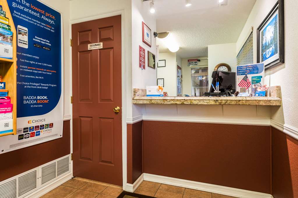 rodeway inn enumclaw mount rainier crystal mountain area