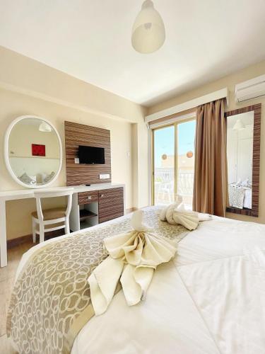 antonis g hotel apartments