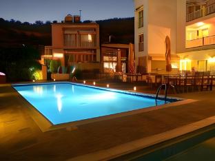 antonis g hotel apartments