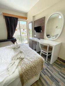 antonis g hotel apartments