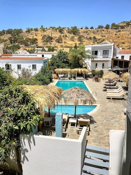antonis g hotel apartments