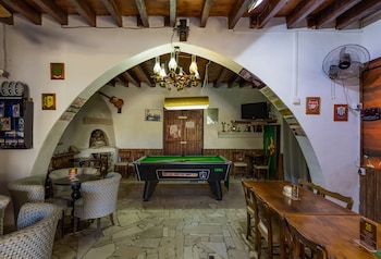 antonis g hotel apartments