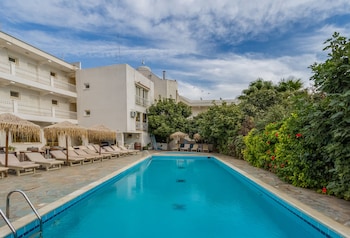 antonis g hotel apartments