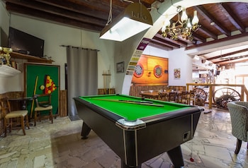 antonis g hotel apartments