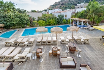 antonis g hotel apartments
