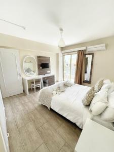 antonis g hotel apartments