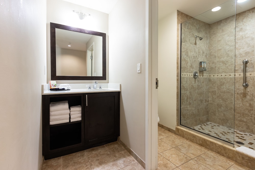 shephards beach resort