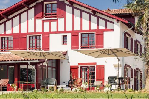hotel laminak