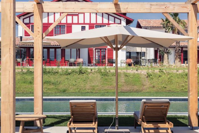 hotel laminak