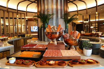 sofitel hangzhou yingguan