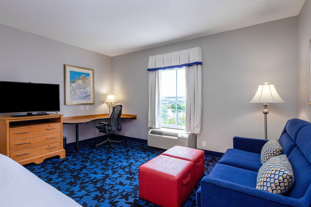 hampton inn and suites jacksonville deerwood park