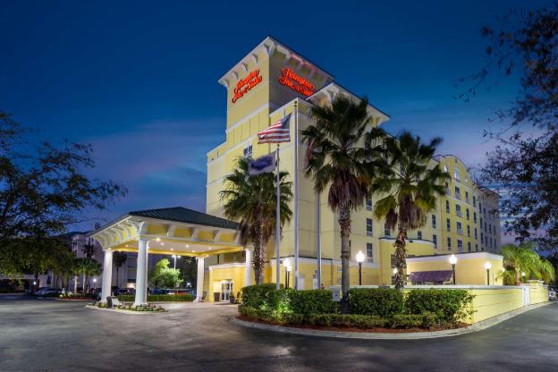 hampton inn and suites jacksonville deerwood park