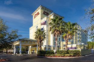 hampton inn and suites jacksonville deerwood park