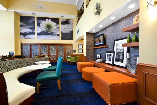 hampton inn and suites jacksonville deerwood park