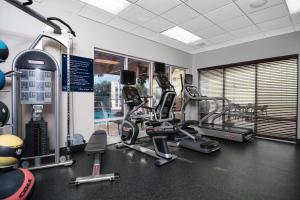 hampton inn and suites jacksonville deerwood park