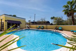 hampton inn and suites jacksonville deerwood park