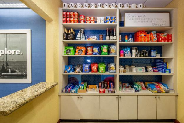 hampton inn and suites jacksonville deerwood park