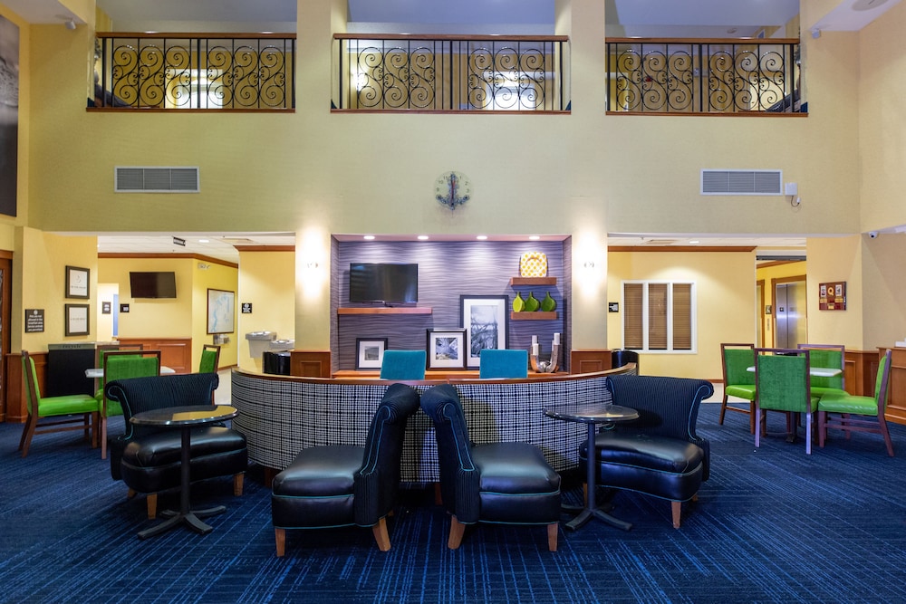 hampton inn and suites jacksonville deerwood park