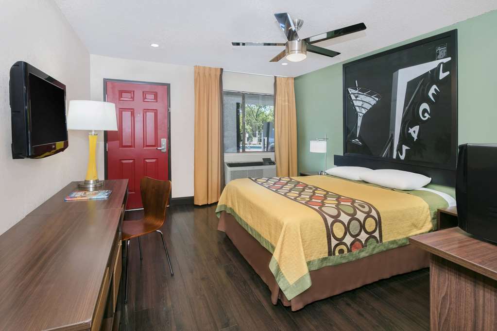 super 8 by wyndham austin university downtown area