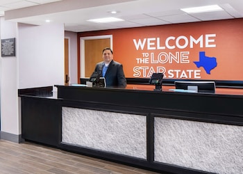 Hampton Inn Austin-North @ I-35 & Highway 183,Austin Station>>Austin,3 star