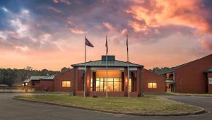 Studios And Suites 4 Less Emporia,Virginia>>Emporia,2 star