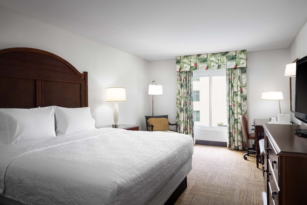 hampton inn and suites san juan