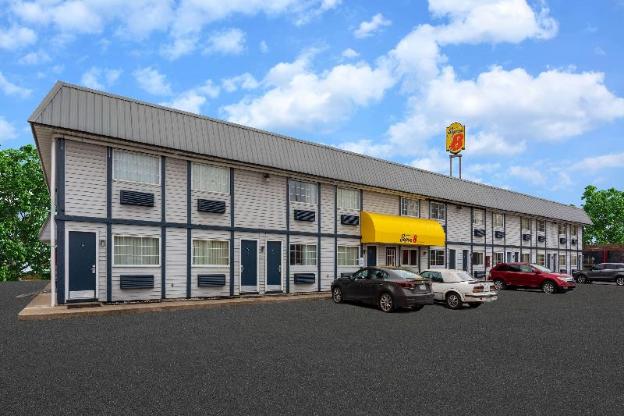 super 8 by wyndham wooster