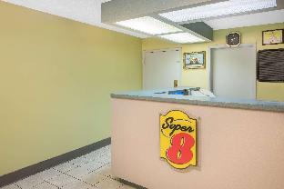 super 8 by wyndham wooster