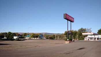 econo lodge ellensburg near university