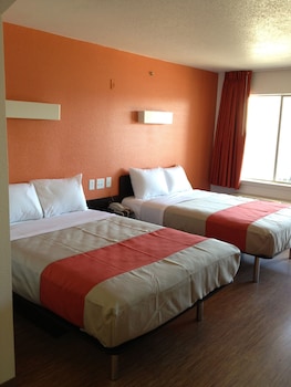motel 6 grand prairie tx near six flags drive