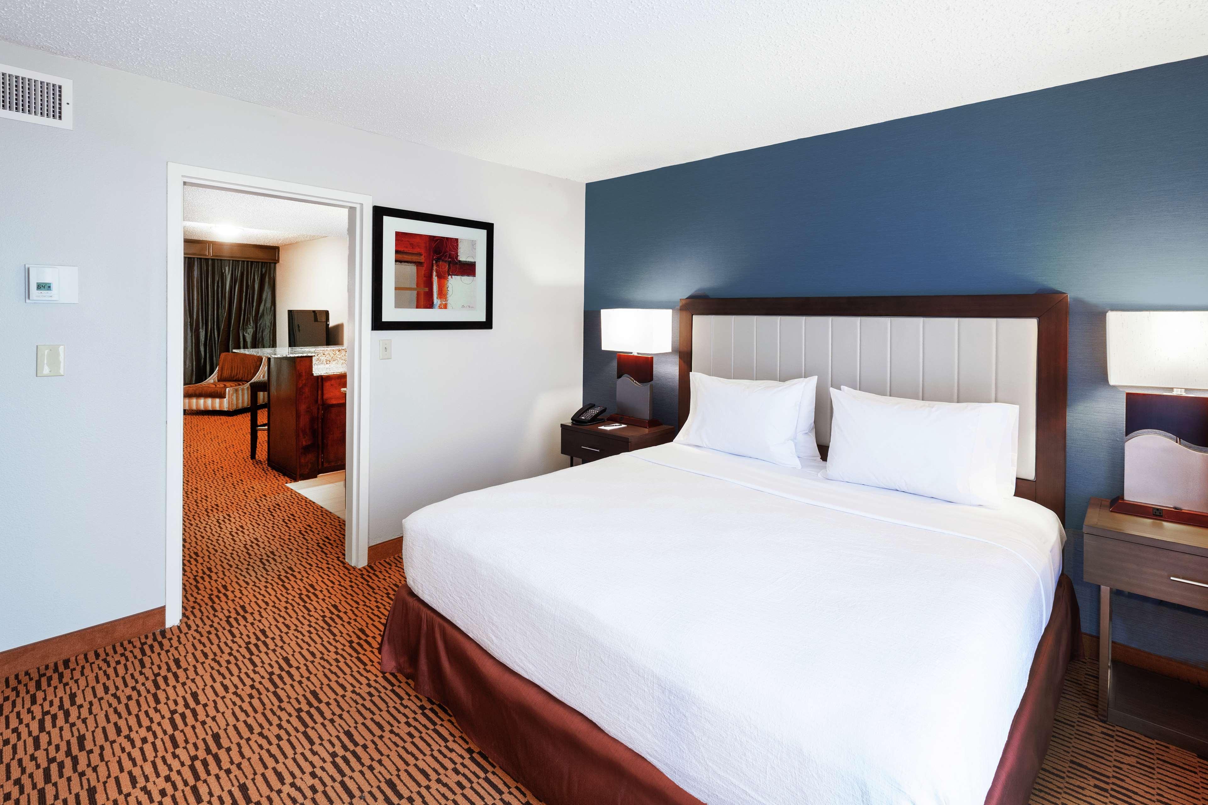 embassy suites by hilton dallas market center