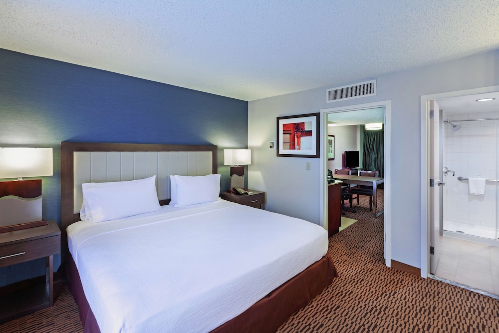 embassy suites by hilton dallas market center