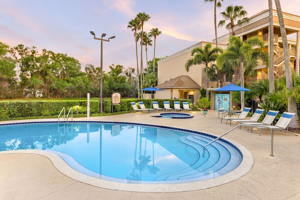 marriotts imperial palm villas