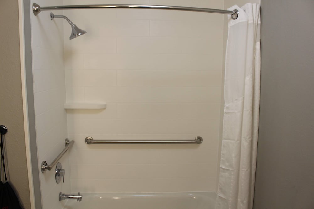 holiday inn express and suites enterprise an ihg hotel