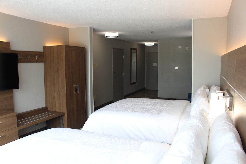 holiday inn express and suites enterprise an ihg hotel