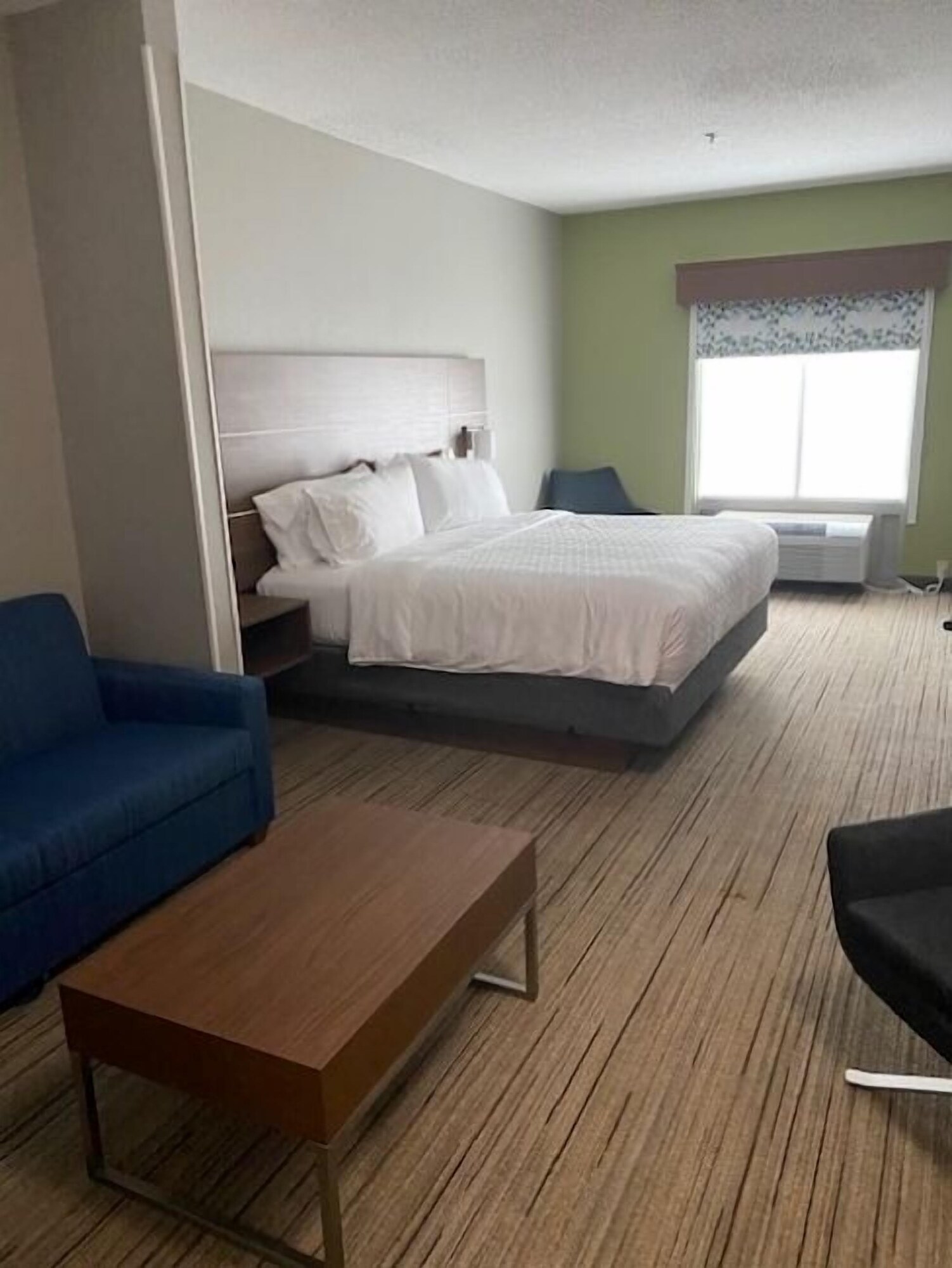 holiday inn express and suites enterprise an ihg hotel