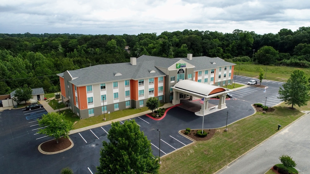 holiday inn express and suites enterprise an ihg hotel