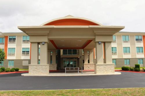 holiday inn express and suites enterprise an ihg hotel