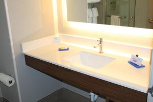 holiday inn express and suites enterprise an ihg hotel